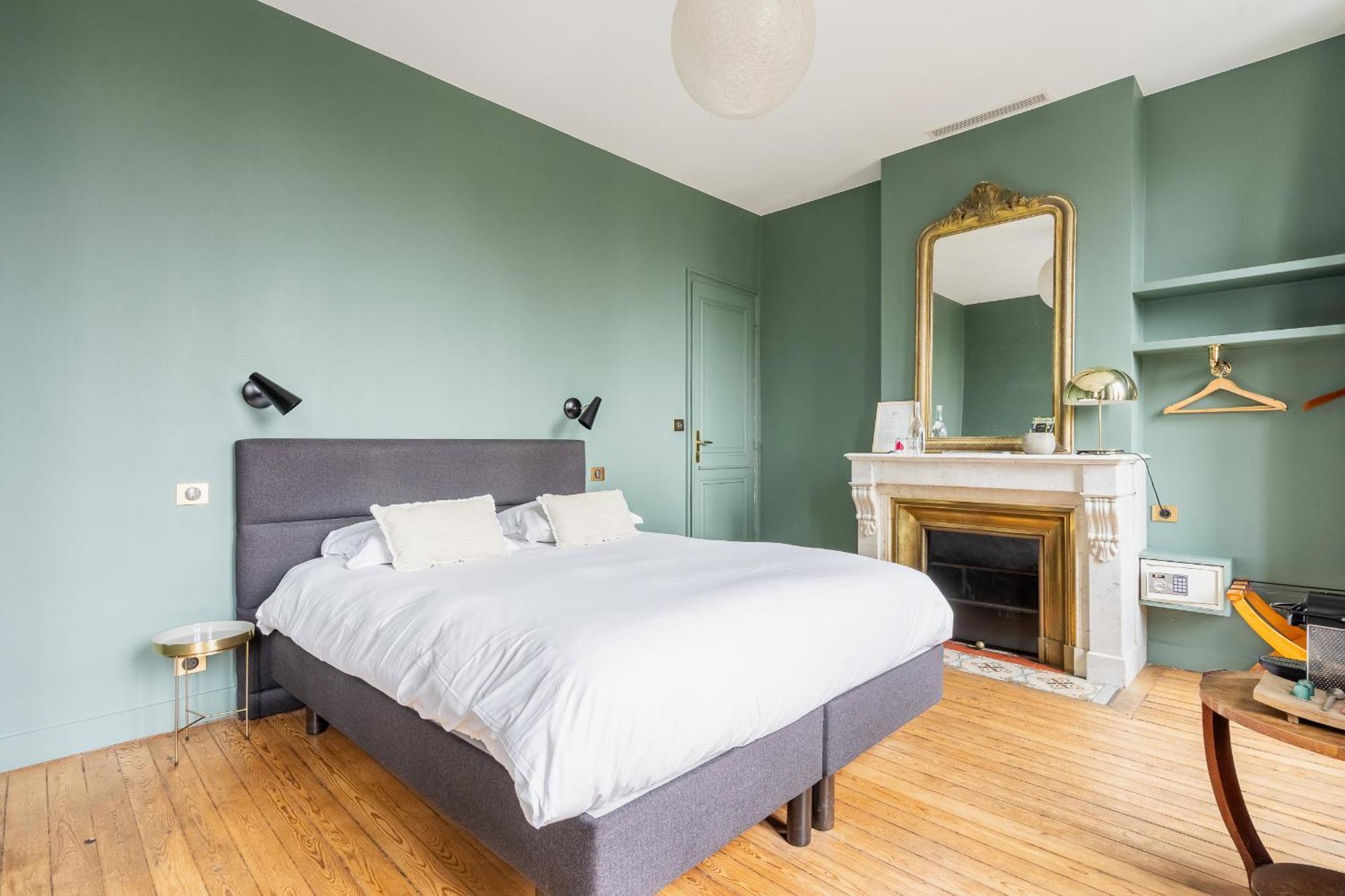 เลสกาปาด บอร์ดแลส - โกเต ฌาร์แด็ง Bed & Breakfast บอร์โด ภายนอก รูปภาพ