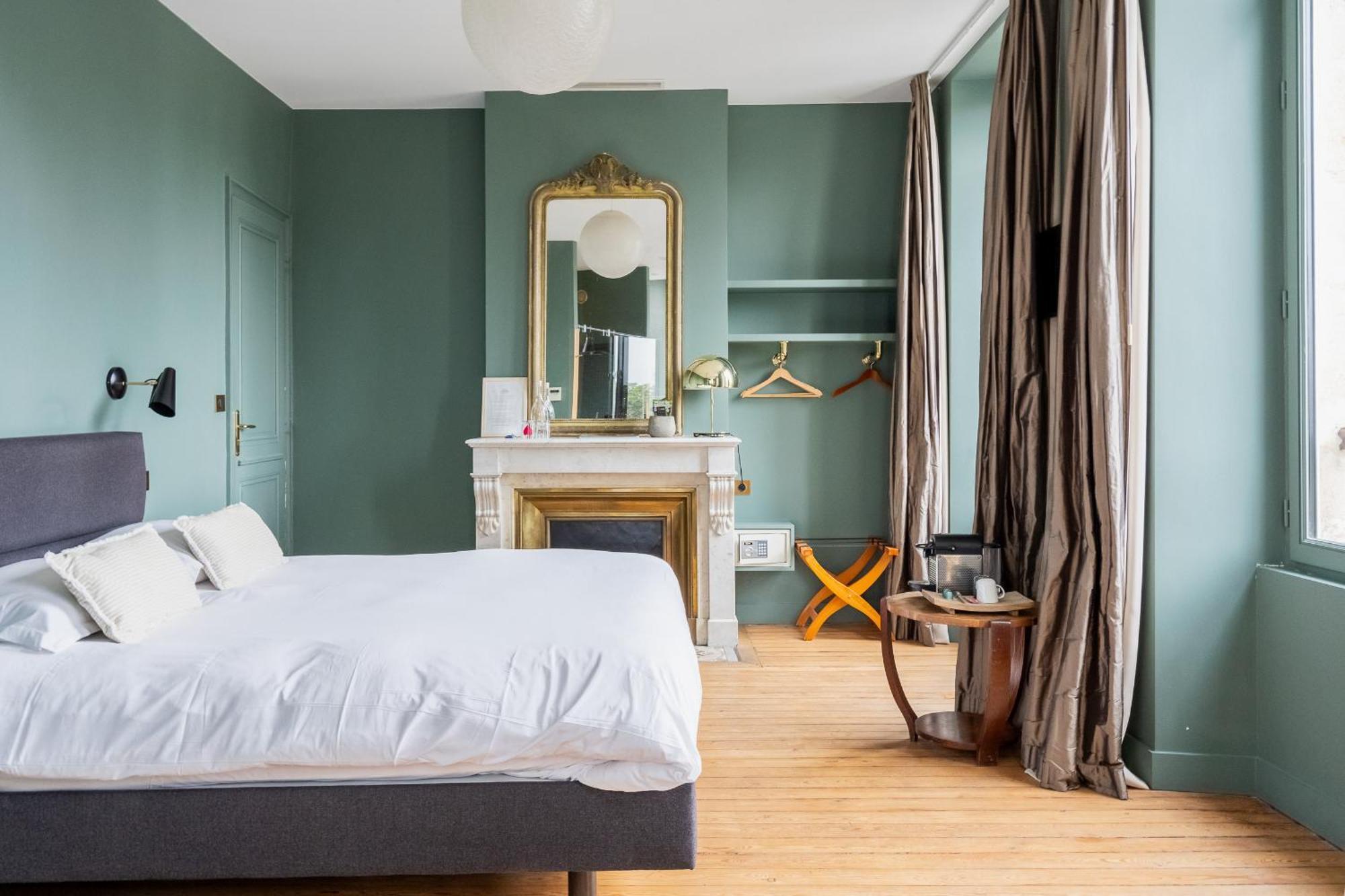 เลสกาปาด บอร์ดแลส - โกเต ฌาร์แด็ง Bed & Breakfast บอร์โด ภายนอก รูปภาพ