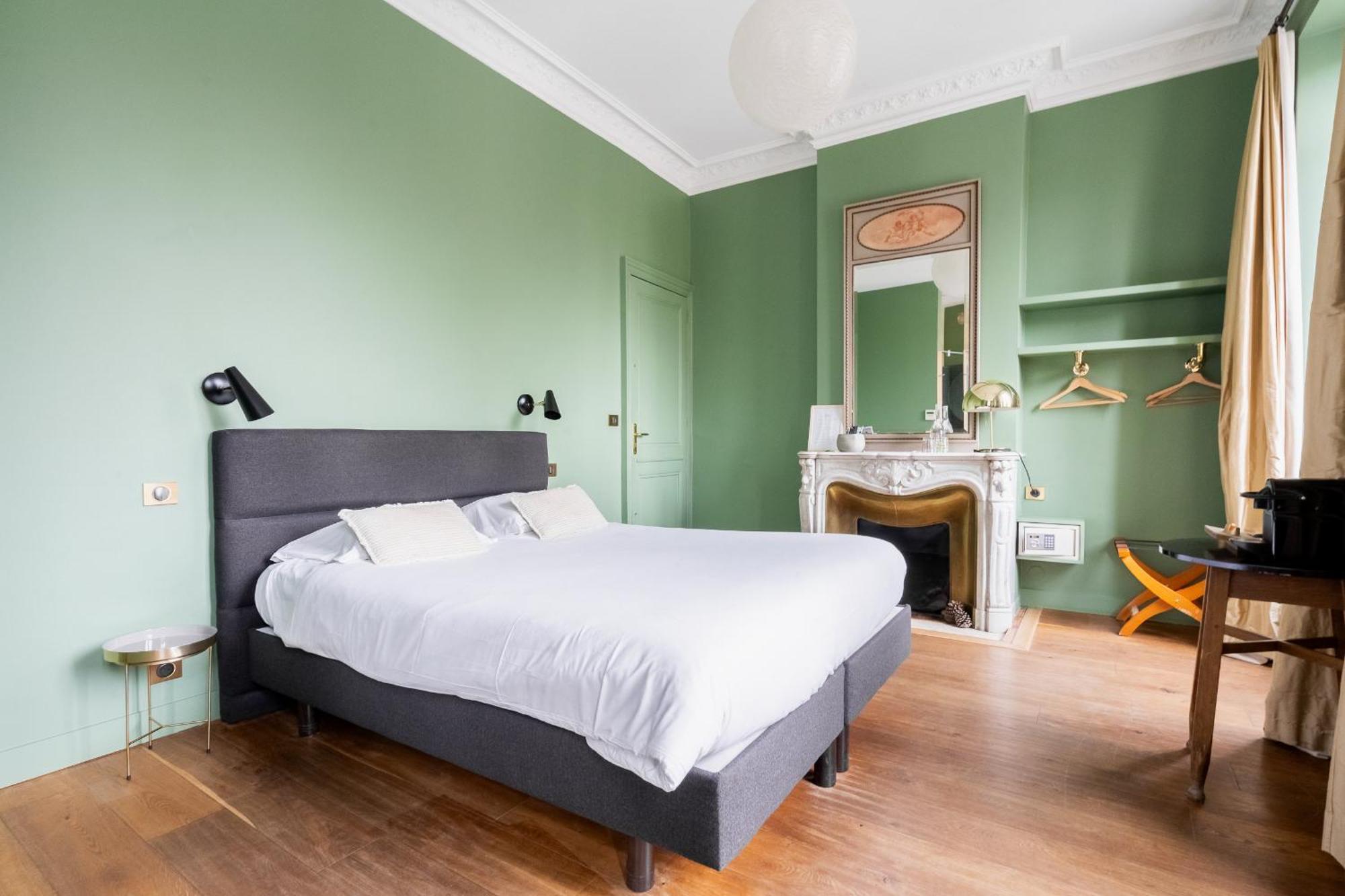 เลสกาปาด บอร์ดแลส - โกเต ฌาร์แด็ง Bed & Breakfast บอร์โด ภายนอก รูปภาพ