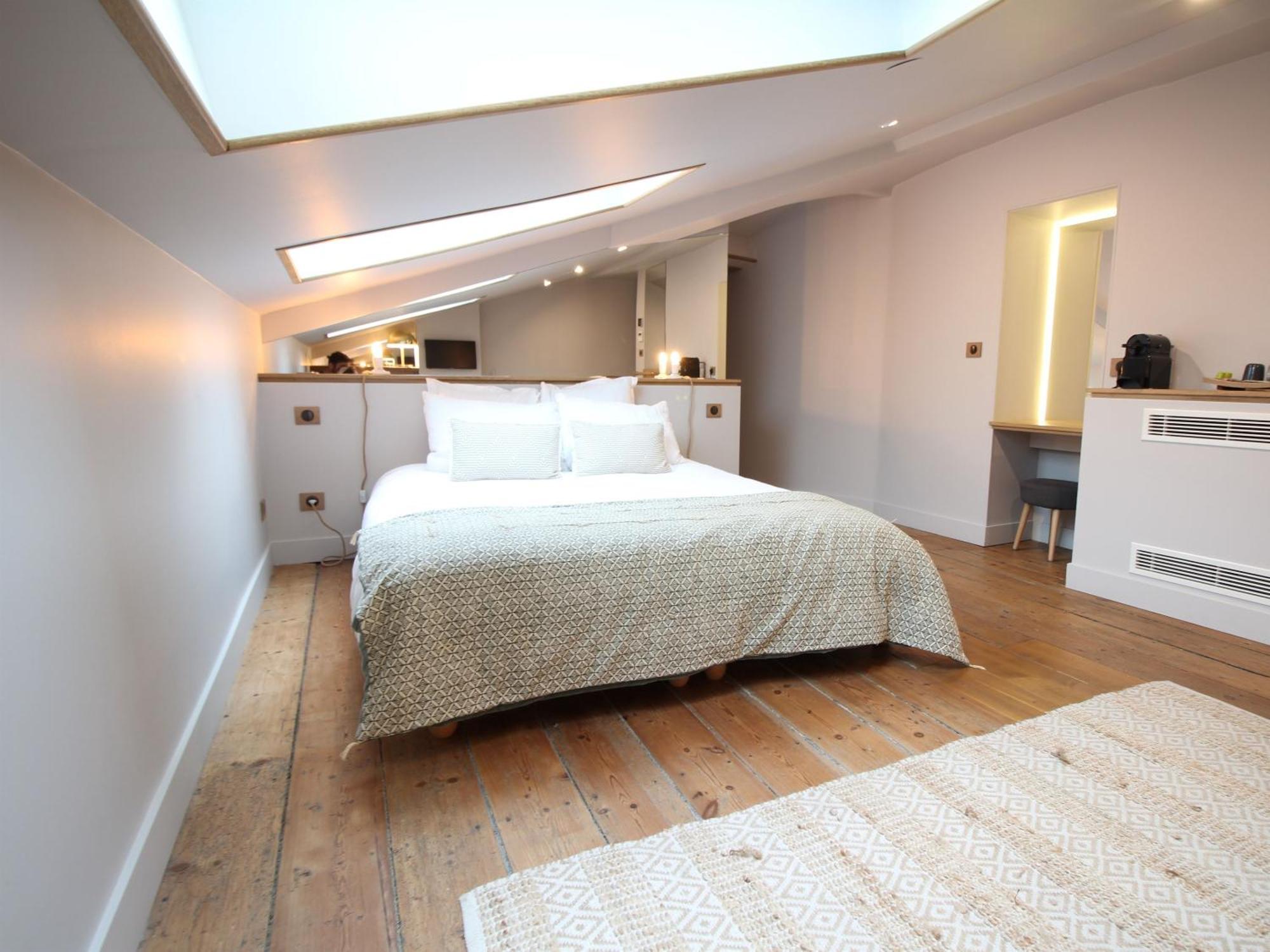 เลสกาปาด บอร์ดแลส - โกเต ฌาร์แด็ง Bed & Breakfast บอร์โด ภายนอก รูปภาพ