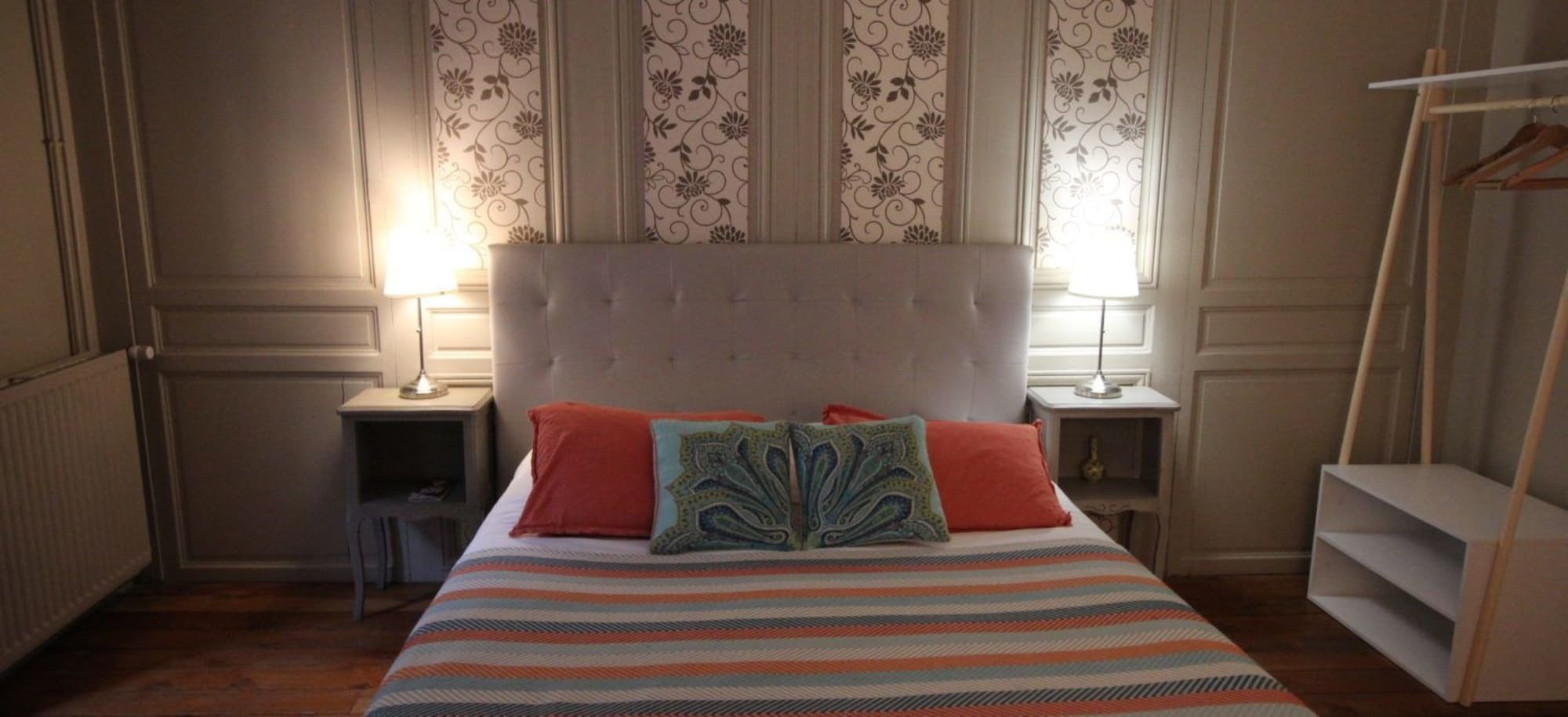 เลสกาปาด บอร์ดแลส - โกเต ฌาร์แด็ง Bed & Breakfast บอร์โด ภายนอก รูปภาพ